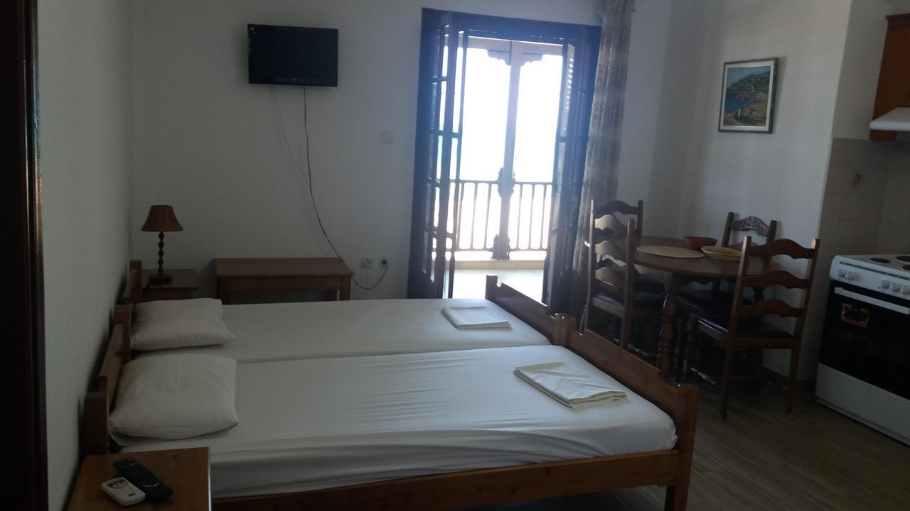 House Kosmas On The Beach Sarti Dış mekan fotoğraf