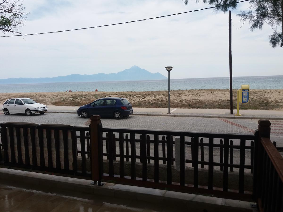 House Kosmas On The Beach Sarti Dış mekan fotoğraf